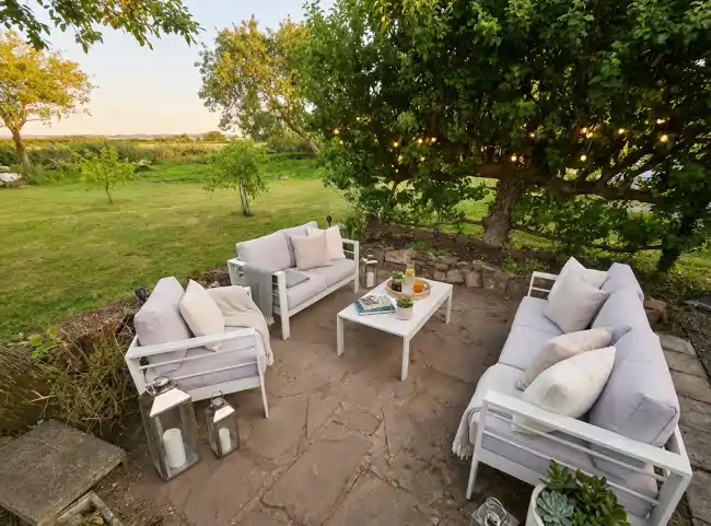Garden Area with Stone Dwarf wall